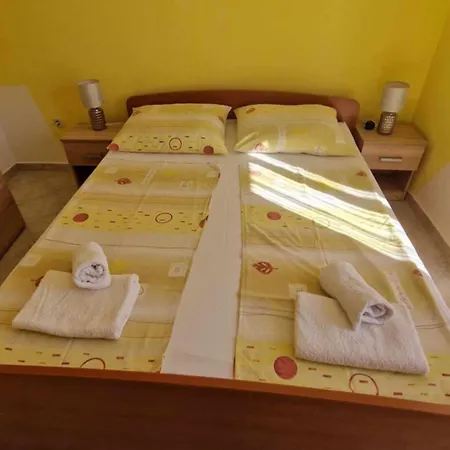 Dana - One Bedroom 5 Daire *