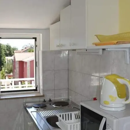 Dana - One Bedroom 5 Apartman *