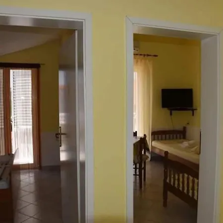 Dana - One Bedroom 5 Srima