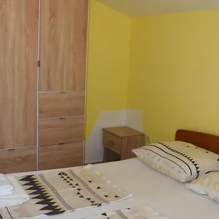 Dana - One Bedroom 5 Daire *